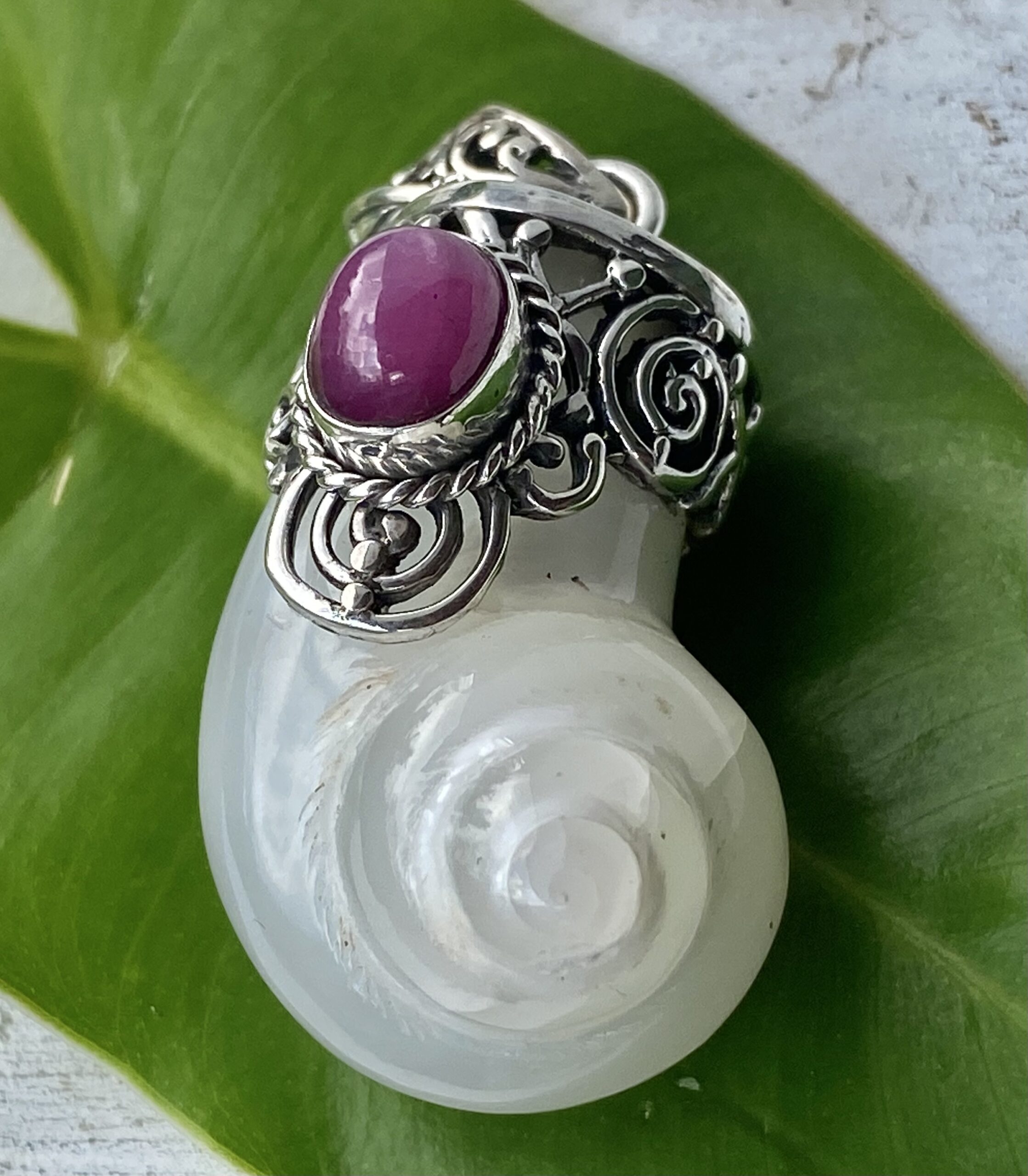 【入魂儀式済ケオン】アフリカ産ルビー★ペンダントトップ(25-E)