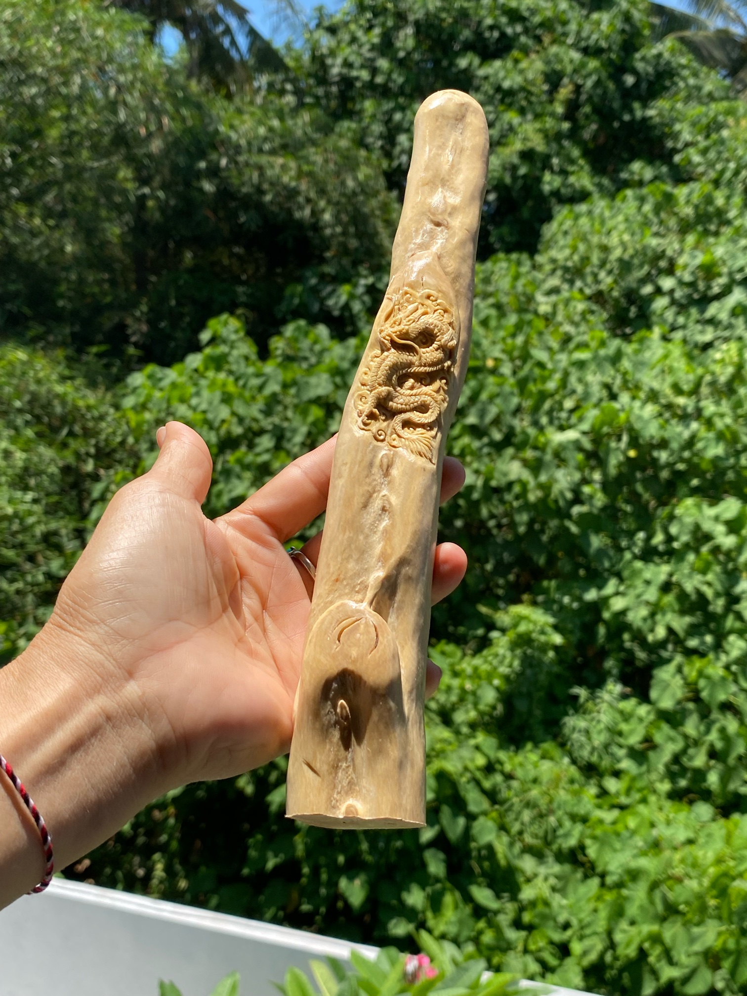 【ホワイトウリ（白珊瑚）】ガネーシャ＆龍神の彫刻（２５ーA）