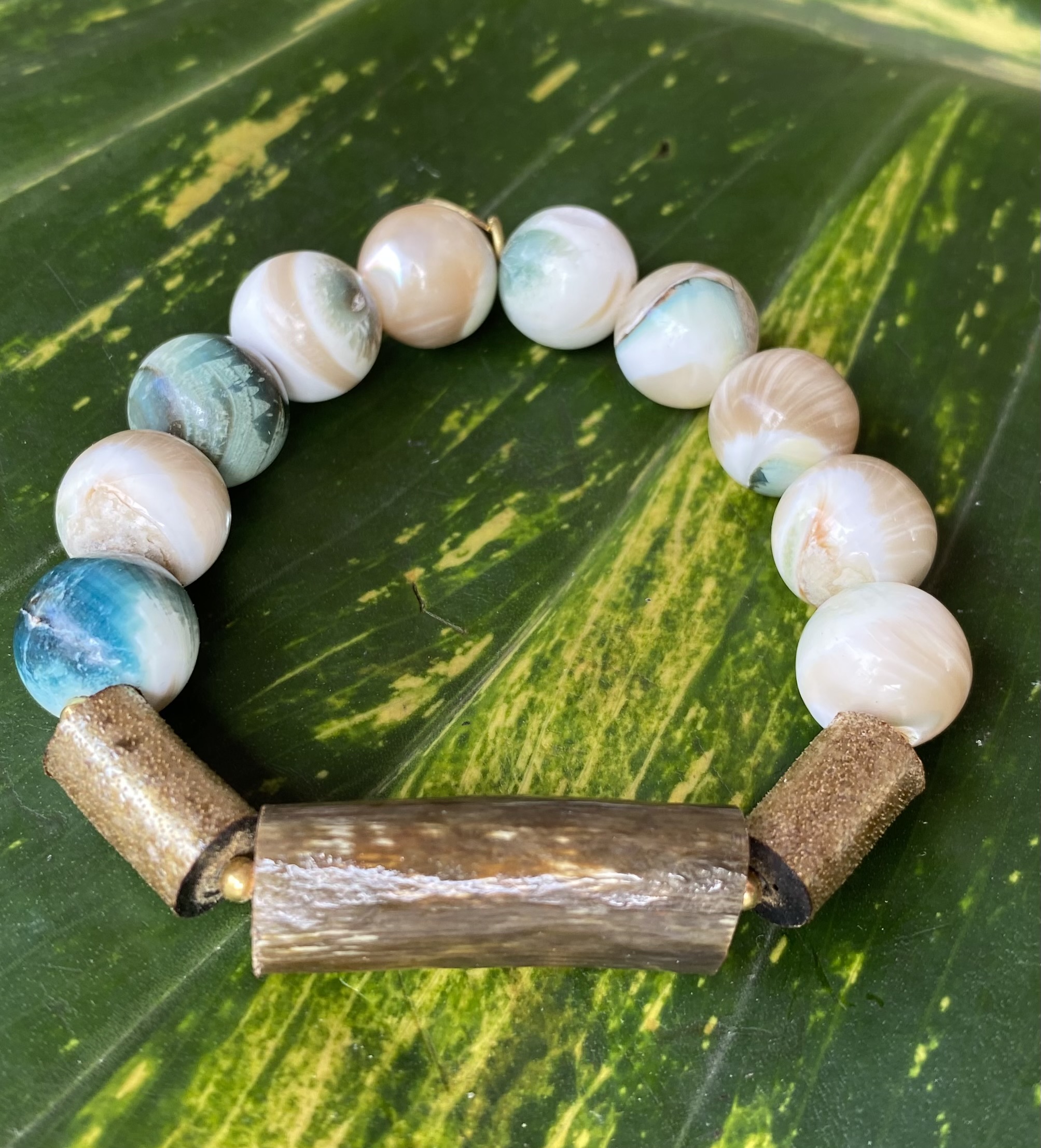 【海からの贈り物】夜光貝＆ウリ★ブレスレット