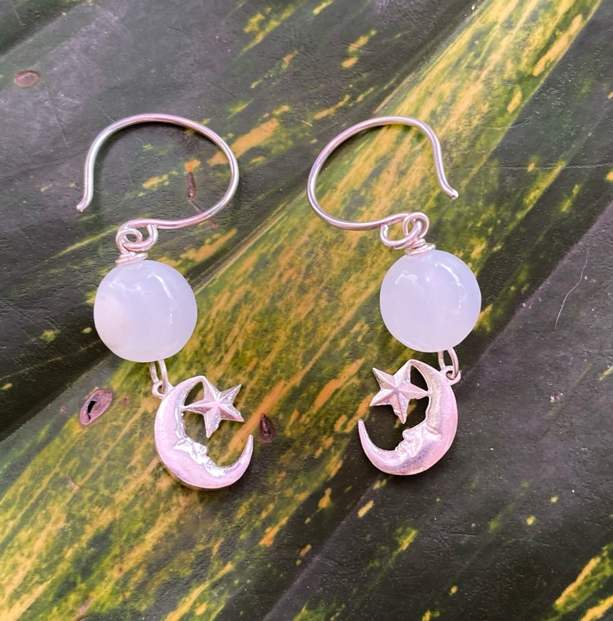 再販！【ケオン茎ビーズ】ハーフムーン＆スター★シルバー925ピアス