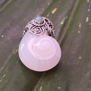 【入魂儀式済ケオン】エメラルド装飾★ペンダントトップ（２５ーC）