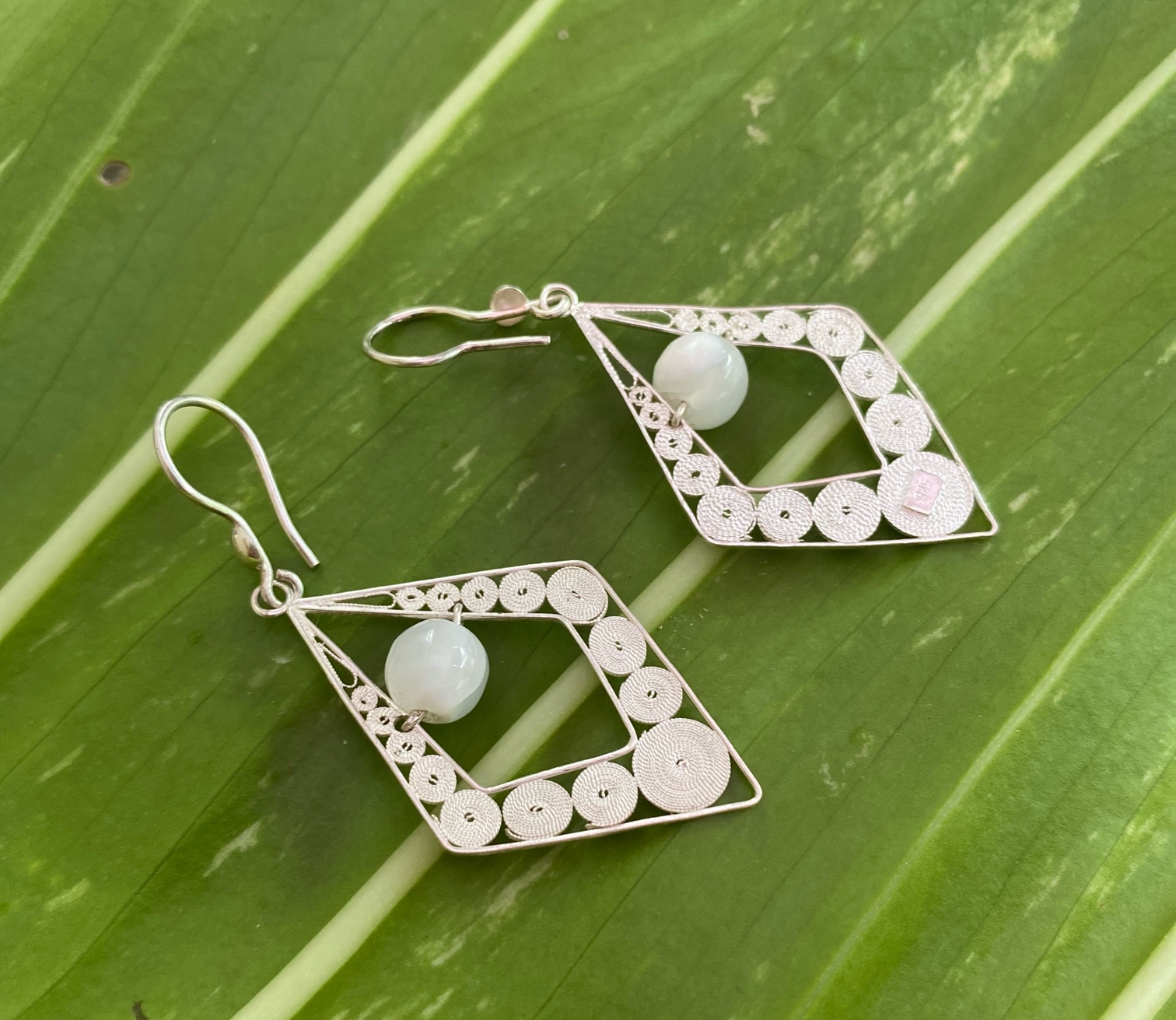 【入魂儀式済ケオン茎ビーズ】フィリグリー★シルバーピアス