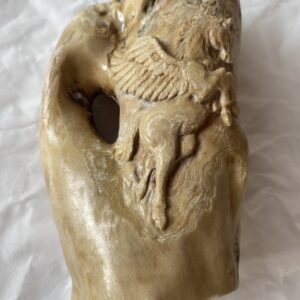 【ホワイトウリ（白珊瑚）】ユニコーン彫刻（２５ーA）