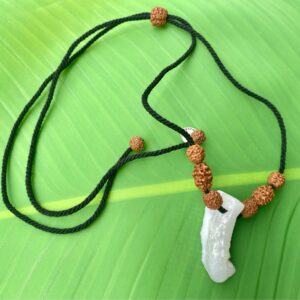 【無研磨ケオン】3面＆５面★シンプル紐ネックレス（マクラメ紐ブラック）