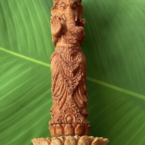 【マジェガウの木】木彫りガネーシャ像