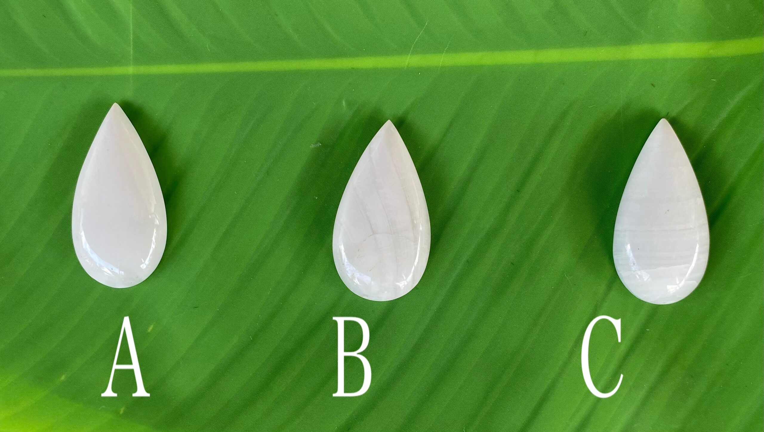 【ケオンコクーン】ドロップ型カボション★ハンドメイド用