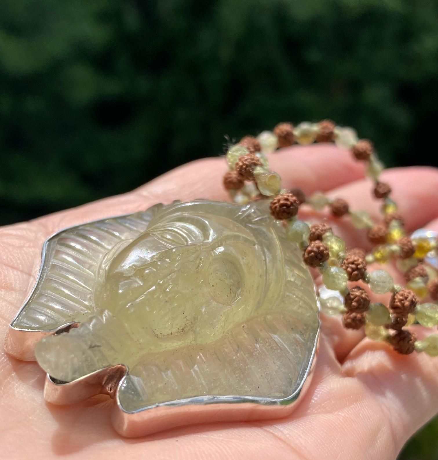 【リビアングラス】ツタンカーメン＆スカル★極小５面＆ペリドット★ネックレス