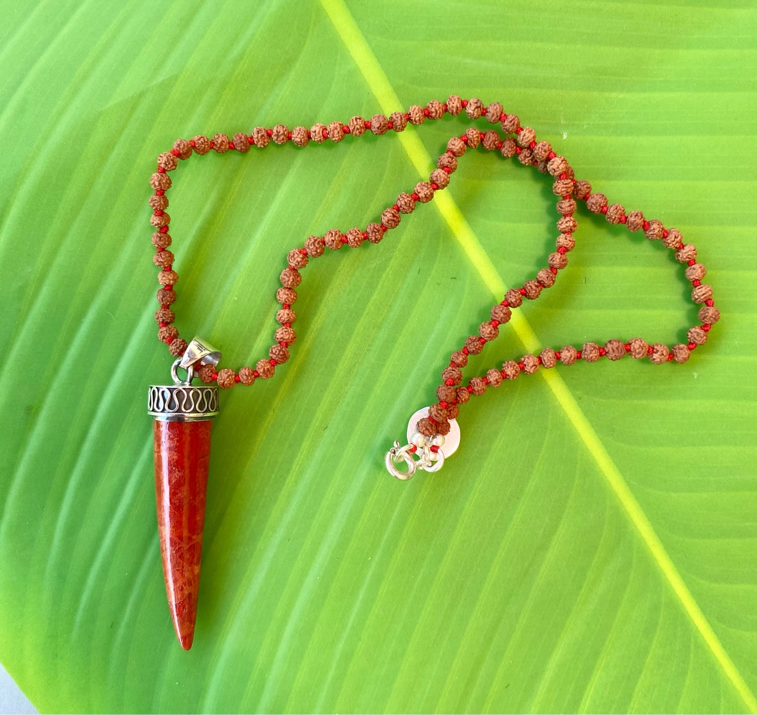 【インドネシア産赤珊瑚】極小5面★ネックレス(４５ｃｍ)